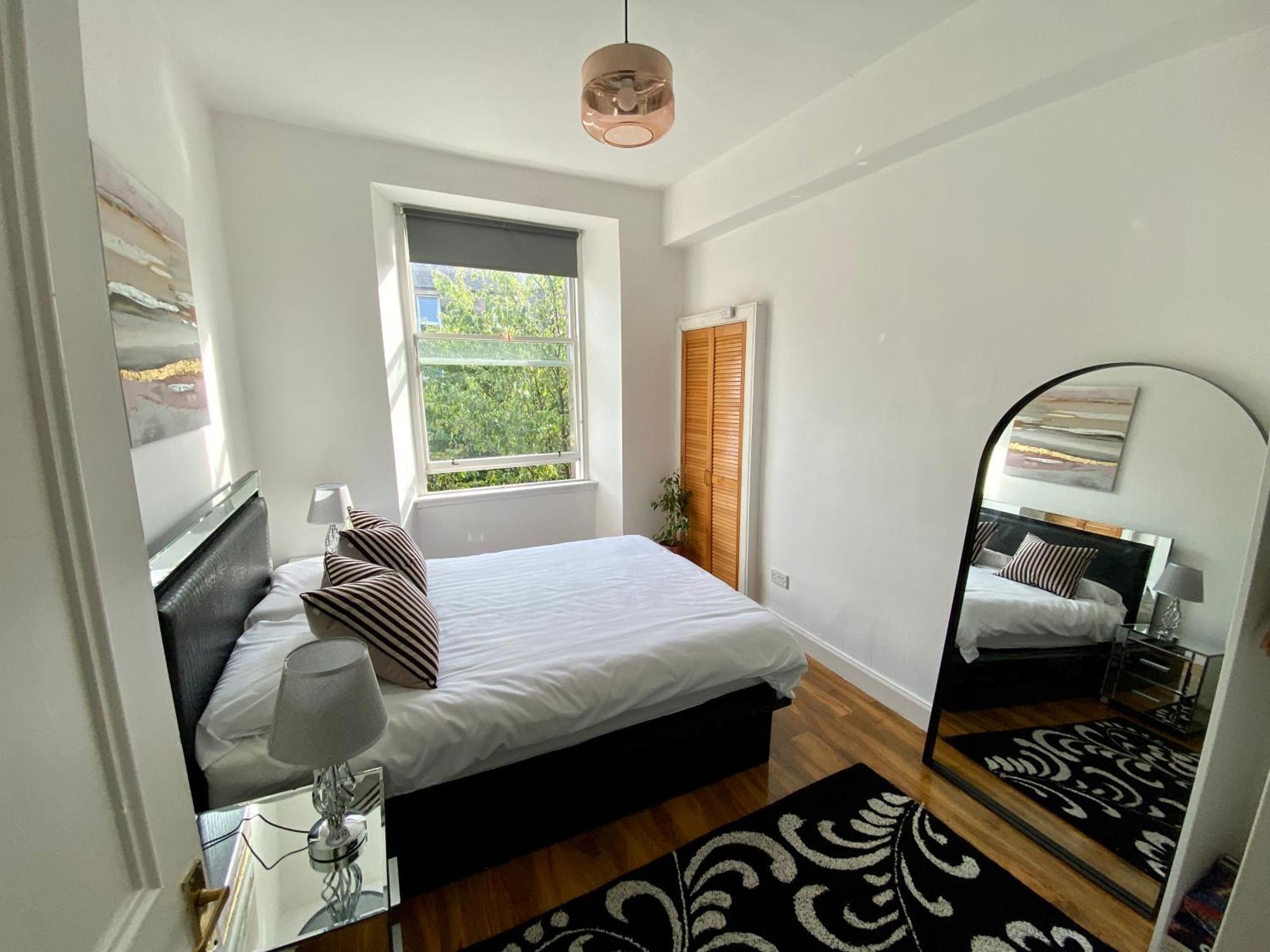 Traveller Award Winner 2024 - Edinburgh Apartment With 3 Beds Exterior photo